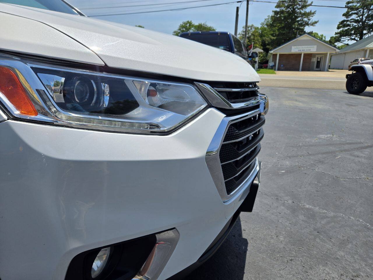 Used 2019 Chevrolet Traverse LT w/ LT Premium Package FWD image 18