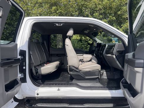 Used 2018 Ford F250 XL w/ Power Equipment Group RWD image 22