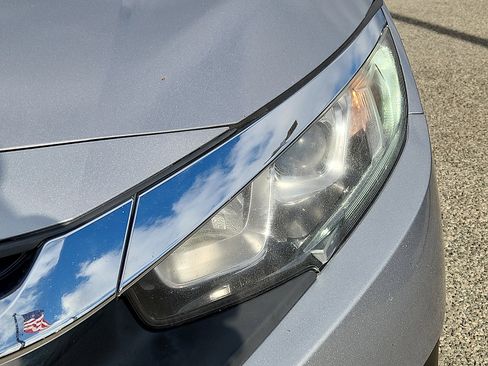 Used 2017 Honda Civic EX-L image 9