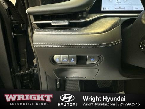 Certified 2024 Genesis G90 3.5T image 23