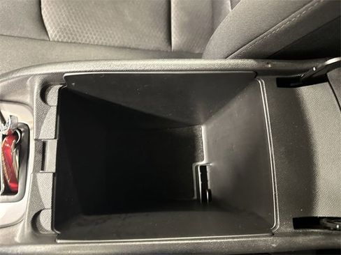 Used 2021 Chevrolet Malibu LS image 35