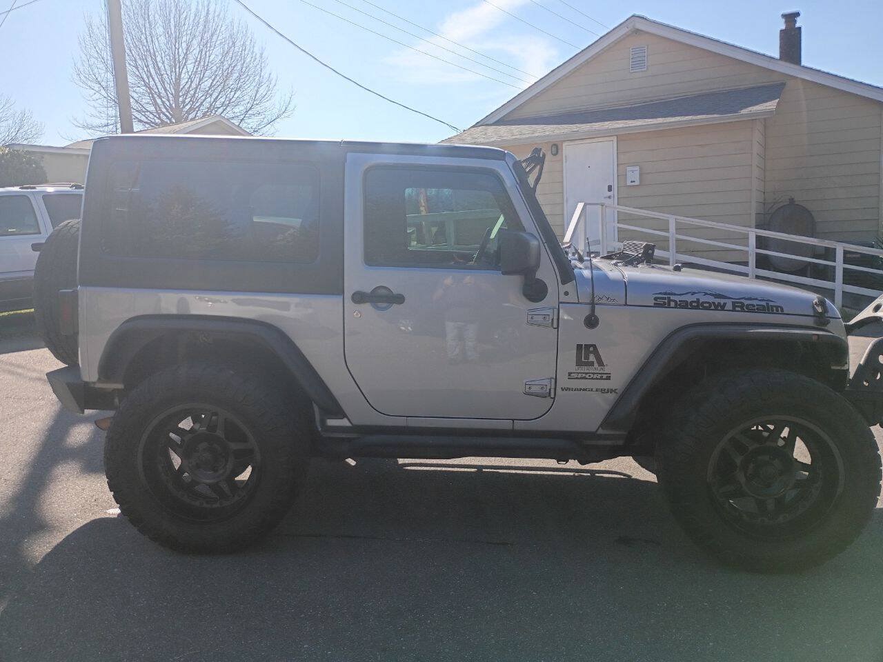 Used 2018 Jeep Wrangler Sport AWD/4WD image 5