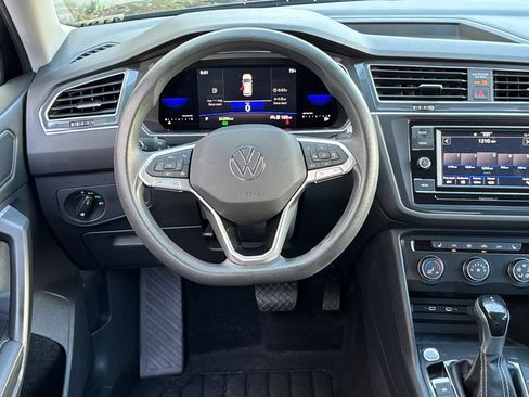 Used 2023 Volkswagen Tiguan S image 14