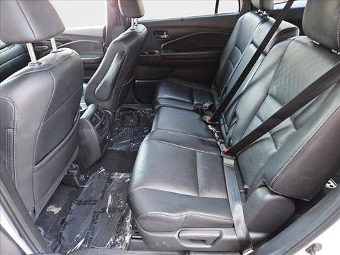 Used 2021 Honda Passport Elite image 16