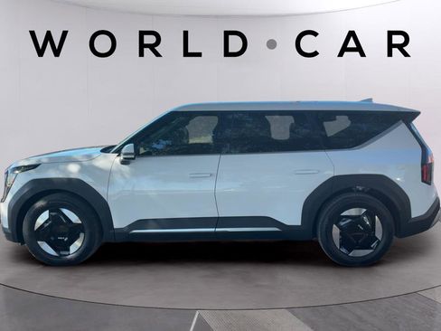New 2026 Kia EV9 Light RWD image 4
