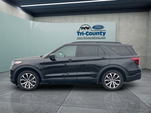 Used 2020 Ford Explorer ST w/ Premium Technology Package image 4