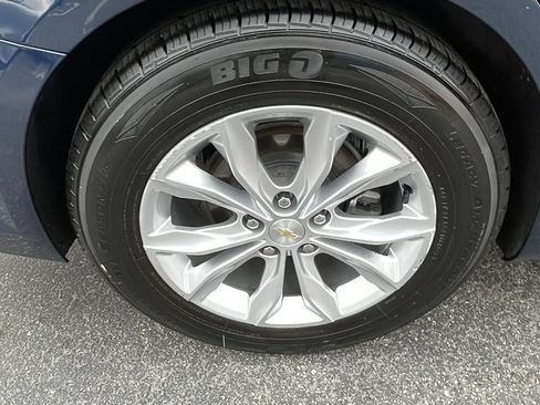 Used 2021 Chevrolet Malibu LT image 31