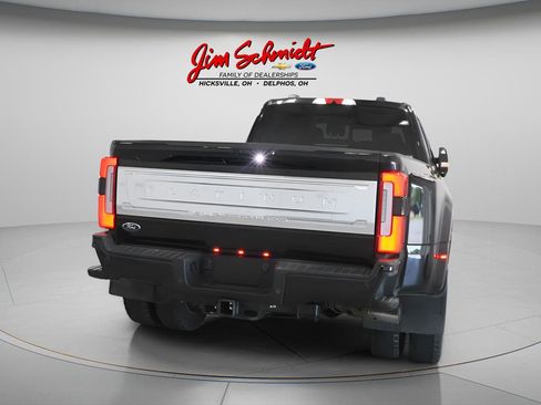 Used 2024 Ford F450 Platinum w/ FX4 Off-Road Package AWD/4WD image 5