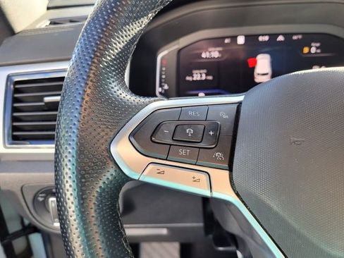 Used 2022 Volkswagen Atlas Cross Sport SEL R-Line image 24