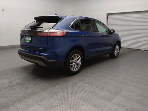 Used 2023 Ford Edge SEL image 9