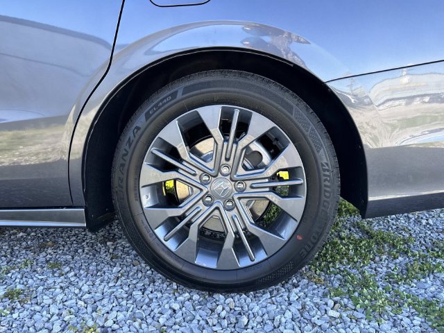 New 2027 Honda Odyssey Touring image 3