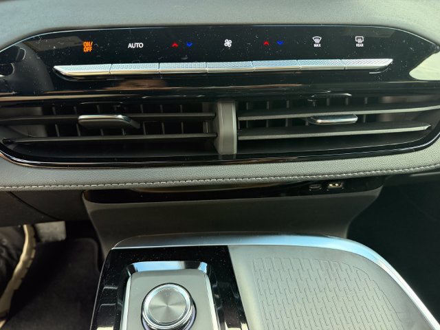 New 2027 Buick Enclave Sport Touring AWD/4WD image 16