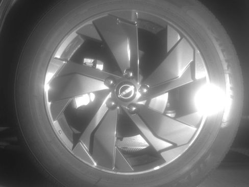 Used 2025 Nissan Rogue SV FWD image 15
