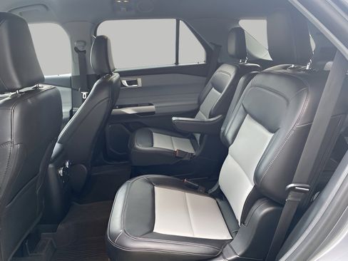 Certified 2023 Ford Explorer XLT w/ Equipment Group 202A image 11