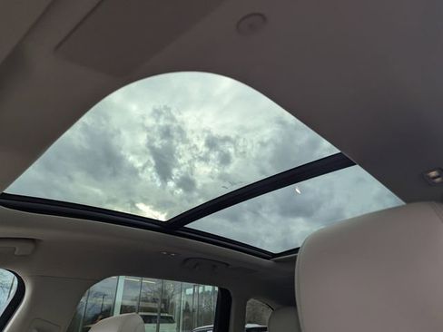 Certified 2024 Lincoln Nautilus Reserve w/ Equipment Group 203A image 20