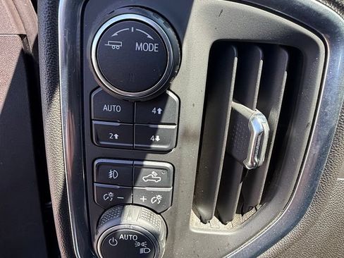 Used 2020 Chevrolet Silverado 1500 RST AWD/4WD image 19
