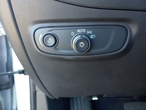 Used 2022 Chevrolet Equinox LT image 30