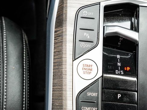 Used 2025 BMW 330i xDrive Sedan image 26