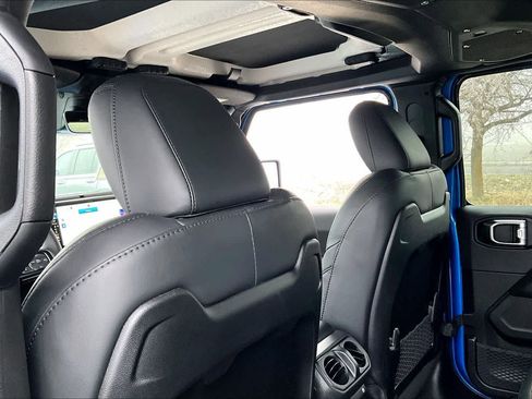 New 2026 Jeep Wrangler Unlimited Rubicon image 12