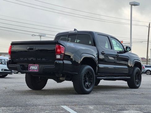 Used 2022 Toyota Tacoma SR w/ SR Convenience Package RWD image 5