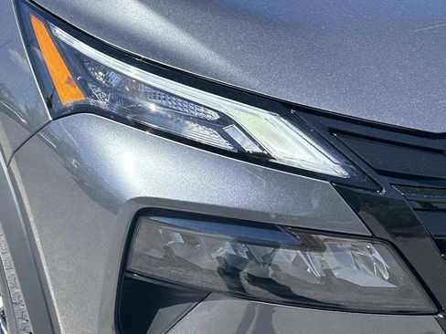New 2026 Nissan Rogue SV AWD/4WD image 10