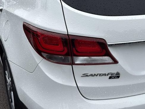 Used 2019 Hyundai Santa Fe XL FWD image 11