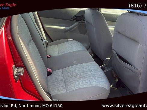 Used 2005 Ford Focus S image 10