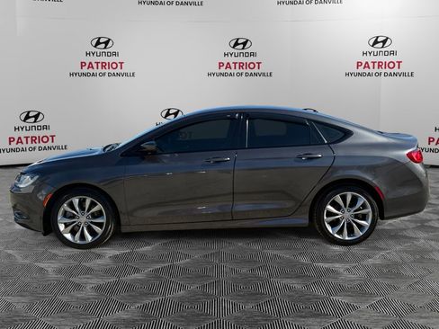 Used 2015 Chrysler 200 S image 6