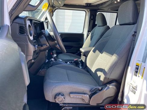 Certified 2025 Jeep Gladiator Sport AWD/4WD image 25