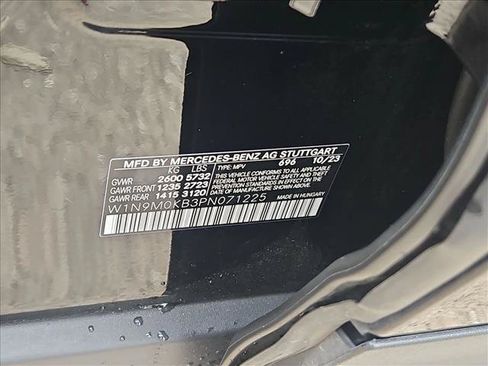 Certified 2023 Mercedes-Benz EQB 300 4MATIC w/ Exclusive Package image 15
