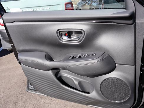 New 2026 Honda HR-V LX image 29