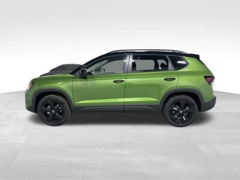 New 2026 Volkswagen Taos SE AWD/4WD image 7