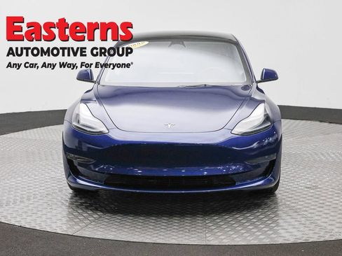 Used 2023 Tesla Model 3 Standard Range RWD image 2