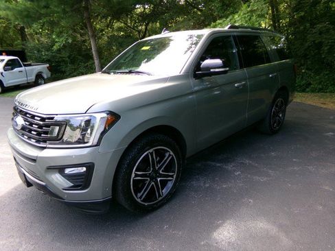 Used 2019 Ford Expedition Limited w/ Equipment Group 303A AWD/4WD image 5