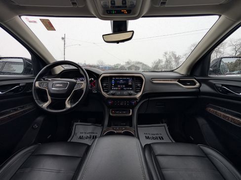 Used 2021 GMC Acadia Denali w/ Denali Ultimate Package image 2