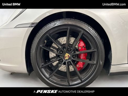 Used 2020 Porsche 911 Carrera S image 2