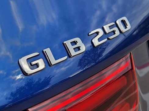 Used 2024 Mercedes-Benz GLB 250 GLB 250 image 10