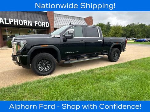 Used 2024 GMC Sierra 2500 Denali AWD/4WD image 4