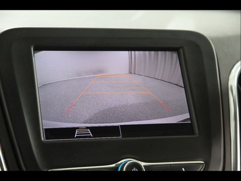 Used 2024 Chevrolet Equinox LS w/ LS Convenience Package image 13