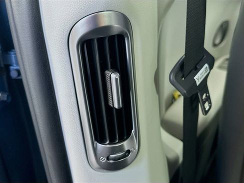 New 2026 Hyundai Ioniq 5 SEL image 18