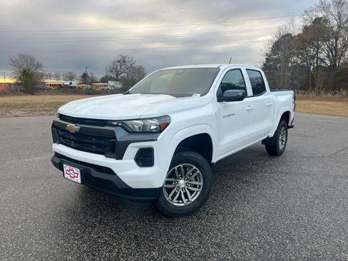 New 2026 Chevrolet Colorado LT w/ Advanced Trailering Package image 2