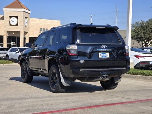 Used 2021 Toyota 4Runner SR5 RWD image 6