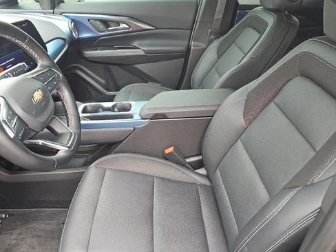 Used 2024 Chevrolet Equinox EV LT FWD image 5