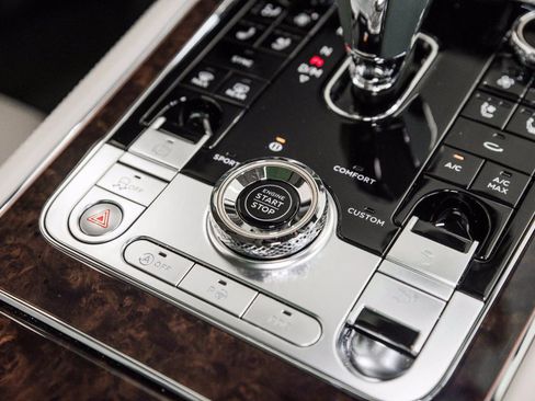 Used 2021 Bentley Continental GT image 26