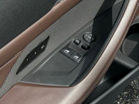 Used 2022 BMW 430i Coupe w/ M Sport Package RWD image 13