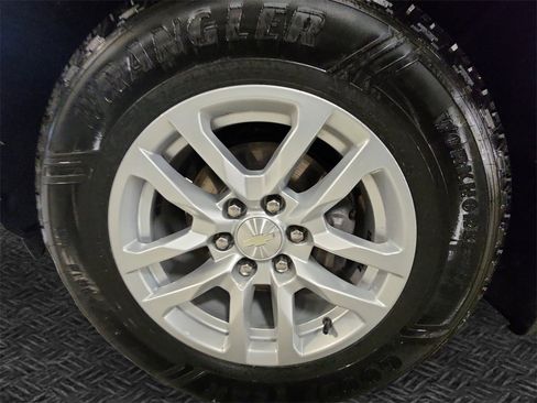 Used 2019 Chevrolet Silverado 1500 LT w/ All-Star Edition image 11