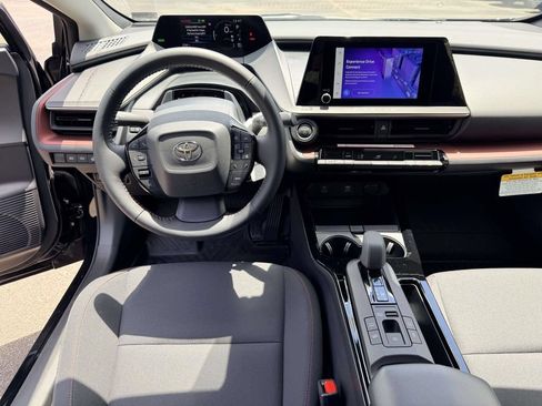 New 2026 Toyota Prius Plug-In Hybrid FWD image 2
