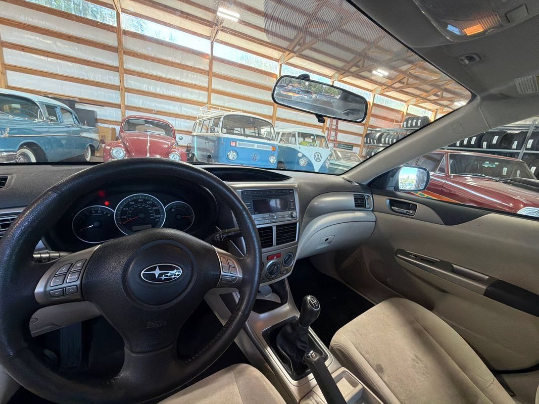 Used 2010 Subaru Impreza 2.5i Premium AWD/4WD image 13