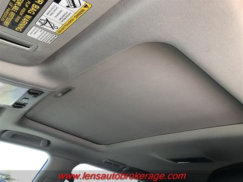 Used 2015 Lexus LX 570 4WD w/ Luxury Package image 16