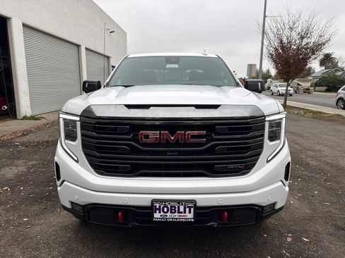 Used 2023 GMC Sierra 1500 AT4 w/ AT4 Preferred Package image 8